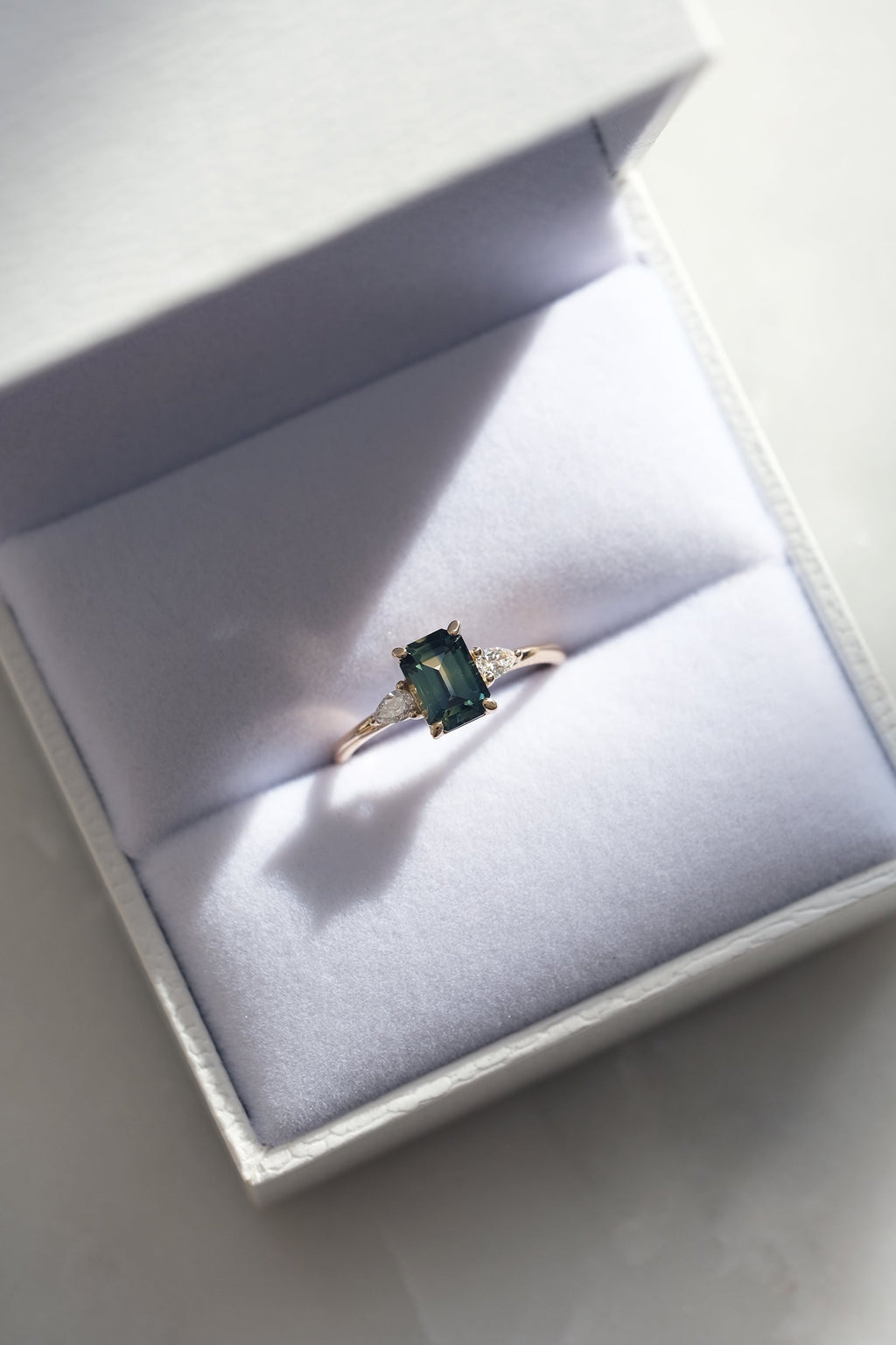 READY TO SHIP // EDEN Ring // Madagascar Sapphire 1.24ct