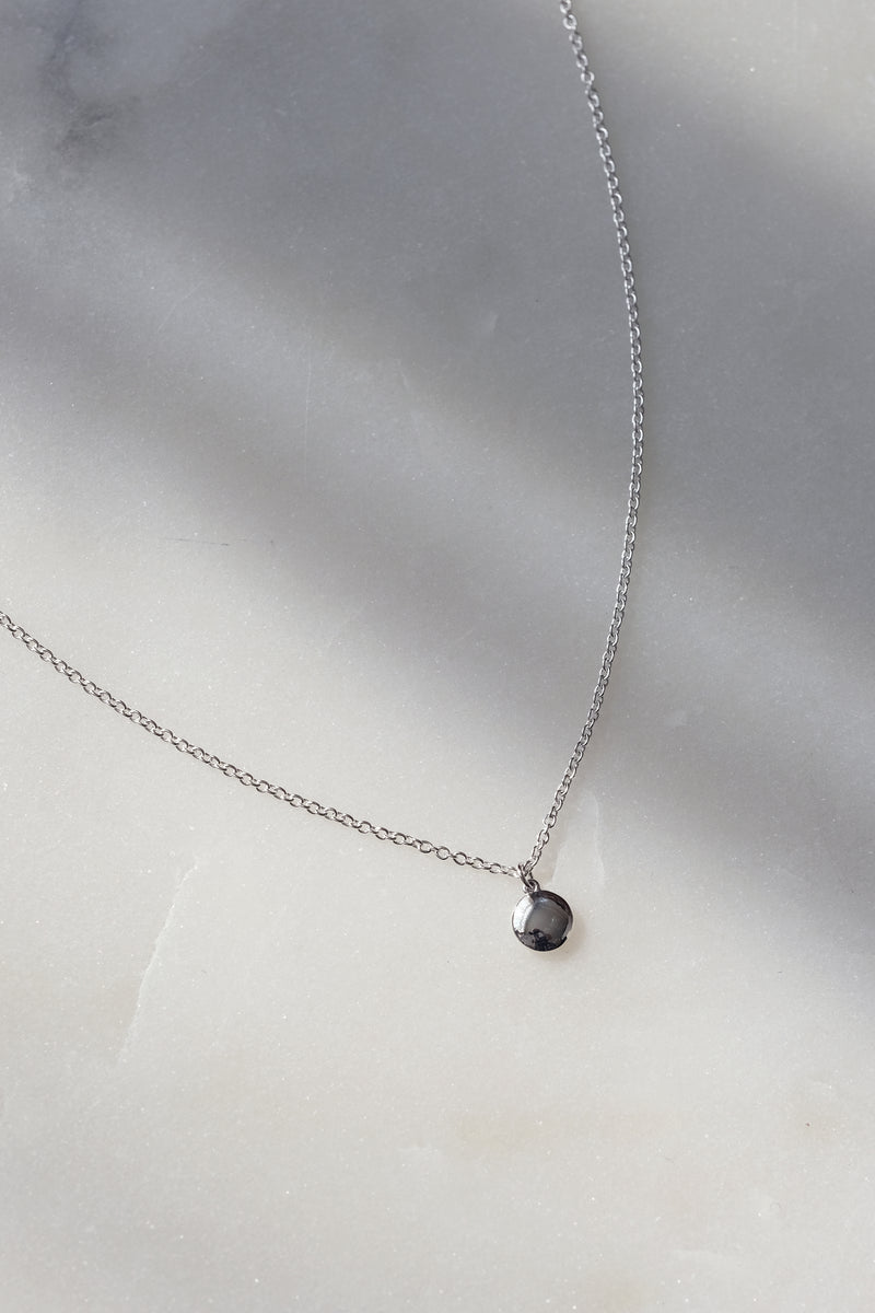 Chain + dot necklace // Silver