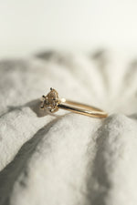 READY TO SHIP // Champagne pear solitaire 0.40ct