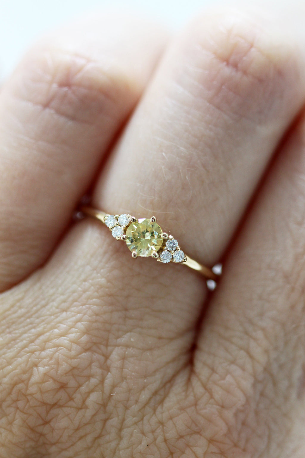 TALIA ring // Yellow sapphire